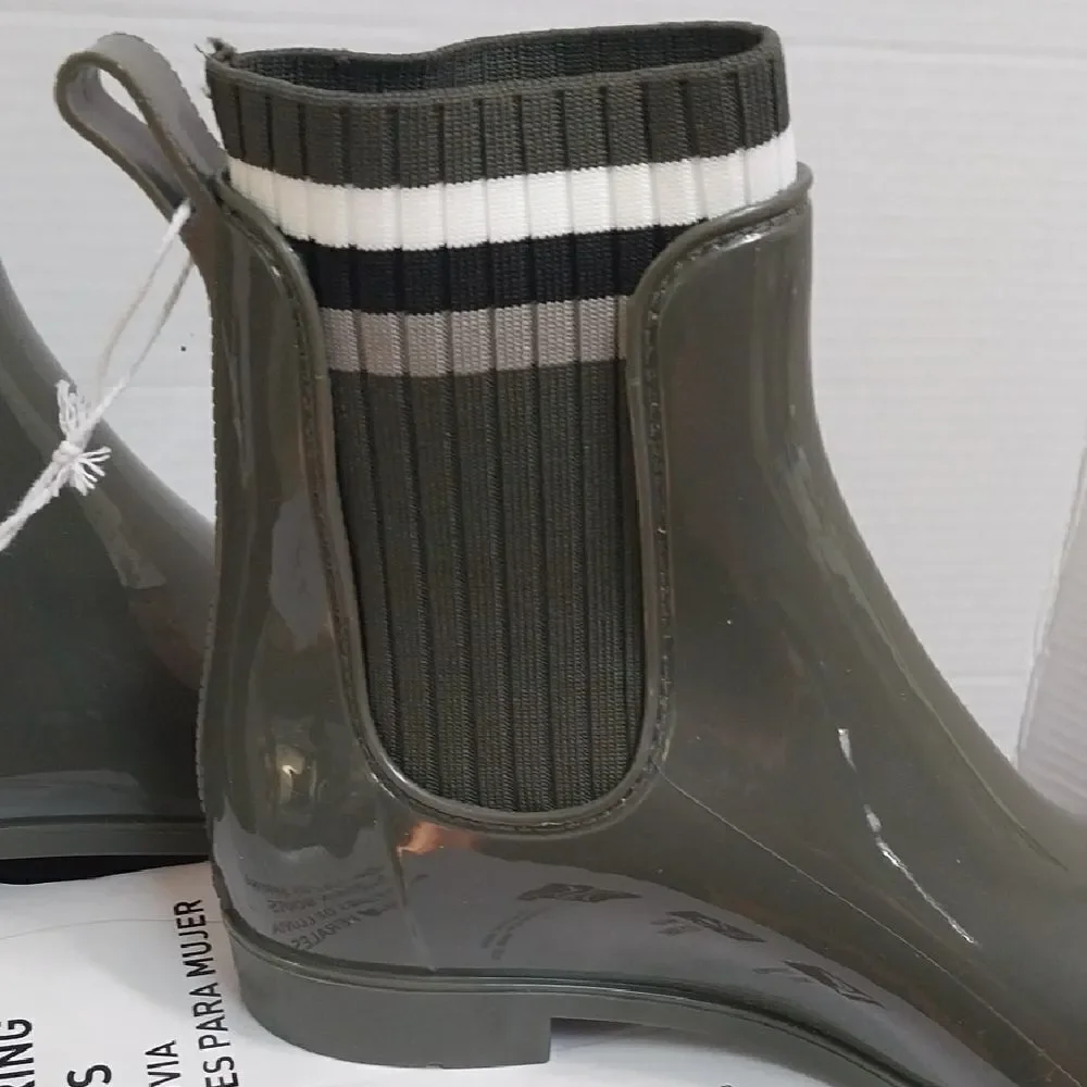Loden Green Serra Women's Green Rain Boot...Size 9...NEW IN BOX